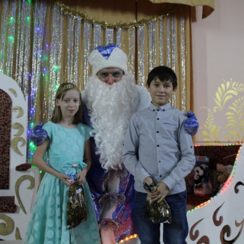 Новогодний спектакль “Дед Мороз и Волшебная звезда”